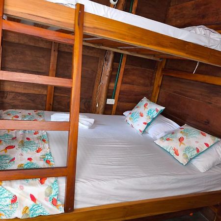 Hostal Velero Relax Guachaca Luaran gambar