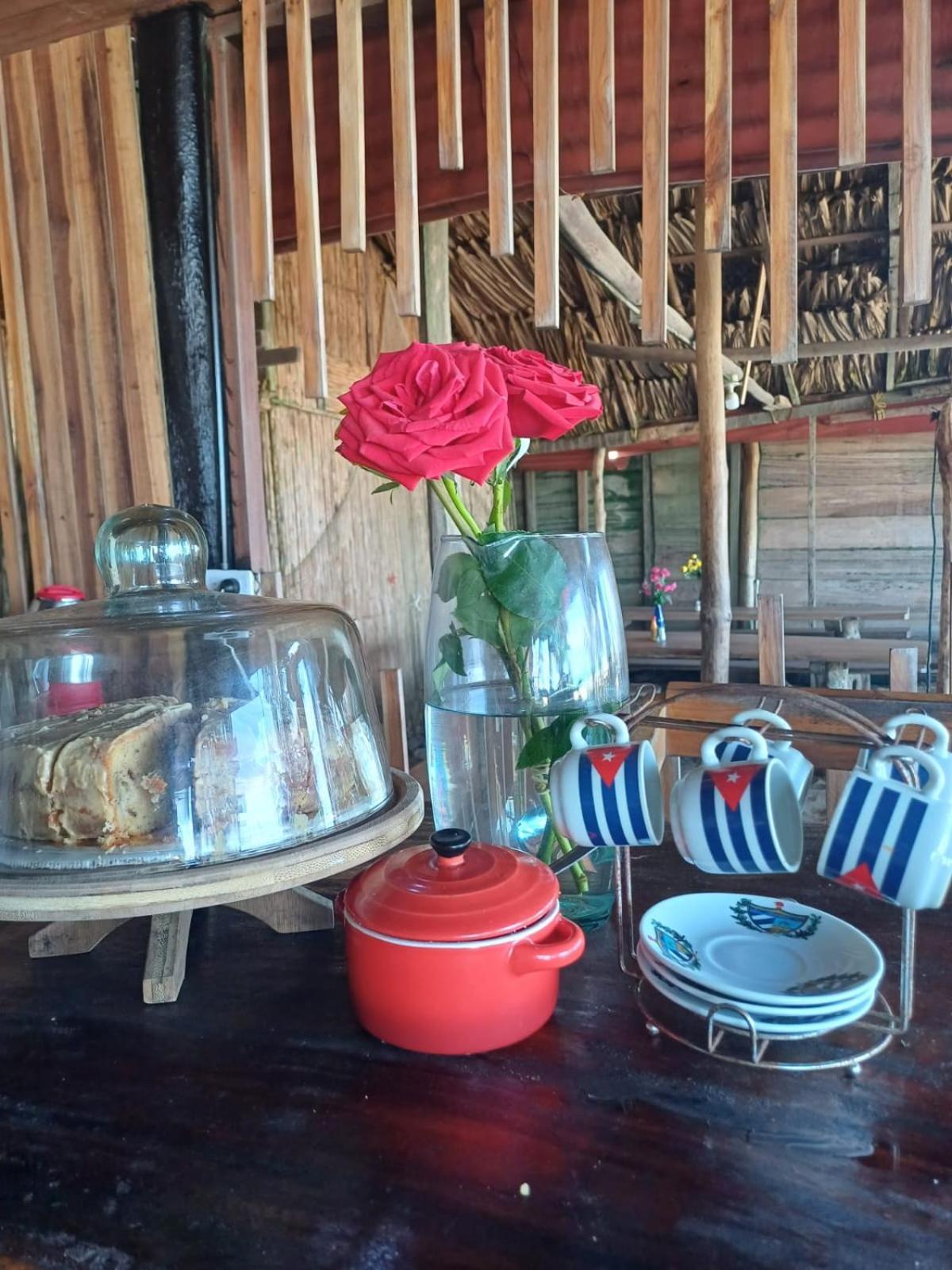 Hostal Velero Relax Guachaca Luaran gambar