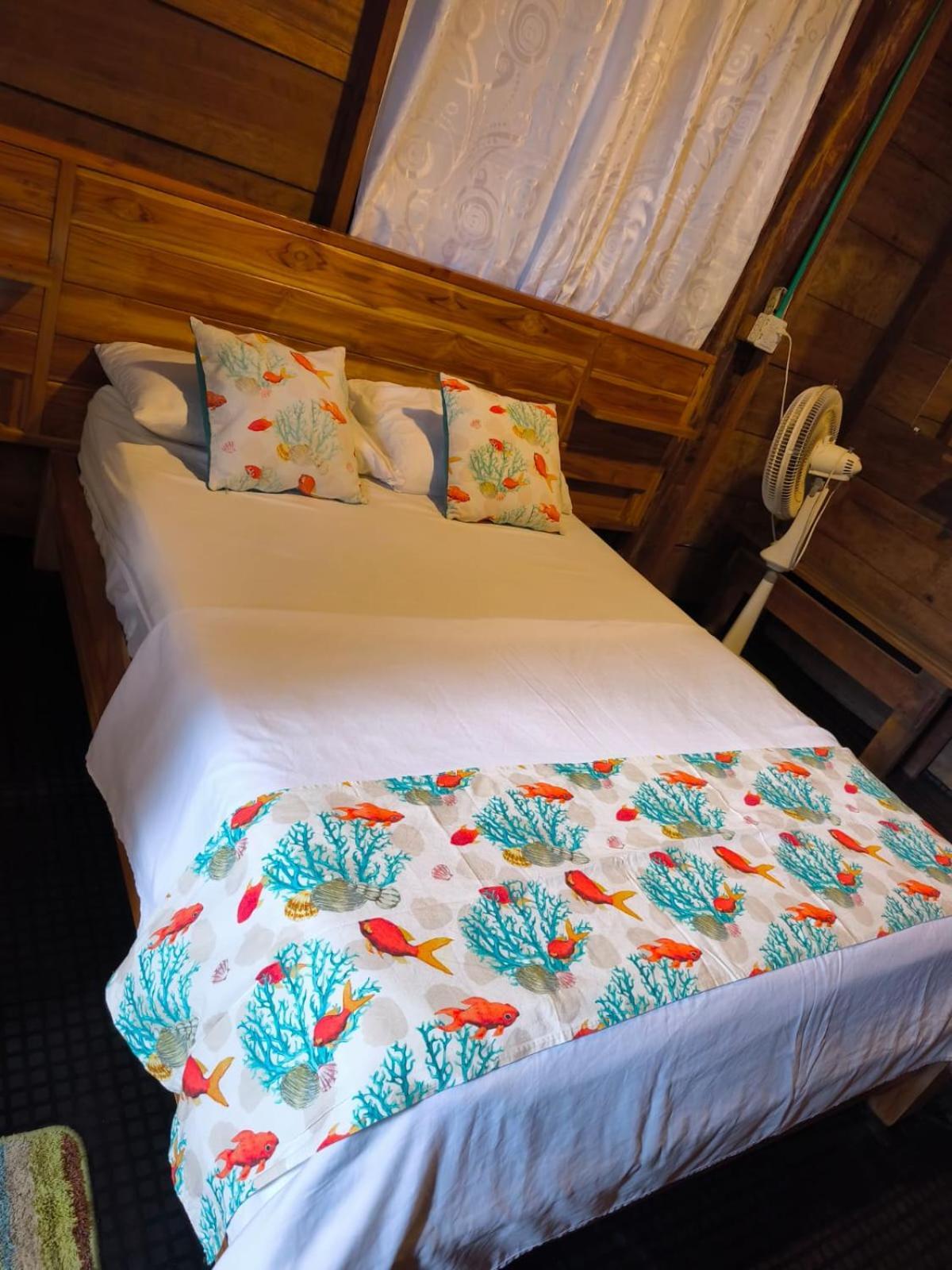 Hostal Velero Relax Guachaca Luaran gambar